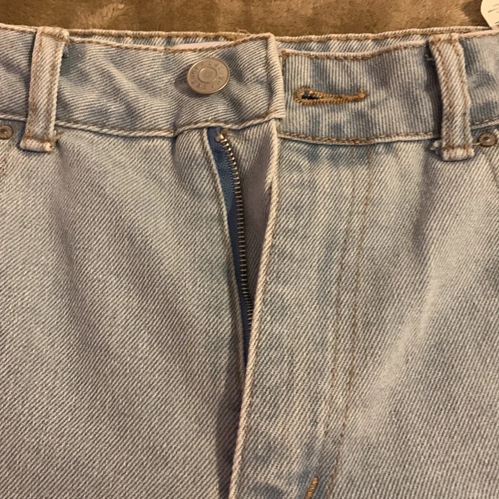 High Rise Ripped Jeans ! - Picture 2 of 6